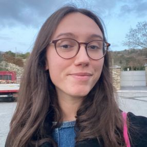 Alice, Babysitter a Sarzana