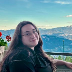 Virginia, Babysitter in Follonica