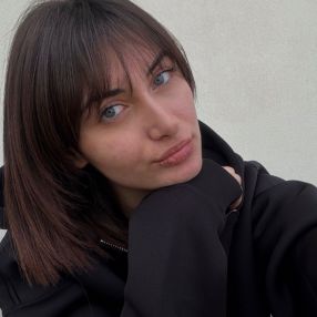 Rossella, Babysitter a Puglia