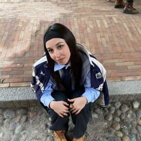 Sara, Babysitter a Levata