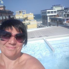 Elena, Babysitter a Orzivecchi