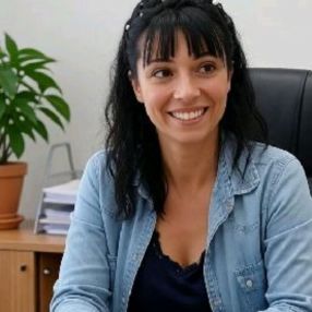 Paola, Babysitter a Città metropolitana di Catania
