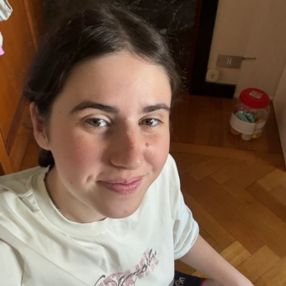 Benedetta, Babysitter a Rastignano