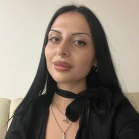 Giorgia, Babysitter a Lecce