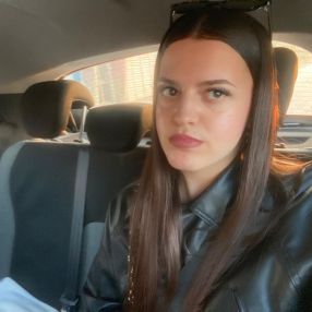 Giada, Babysitter a Broni