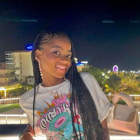 Asmao, Babysitter a Presezzo