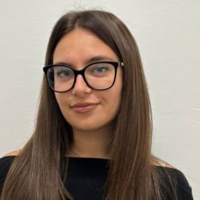 Sophia, Babysitter a Piane di Montegiorgio