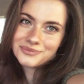 Lorena, Babysitter a Ceglie Messapica