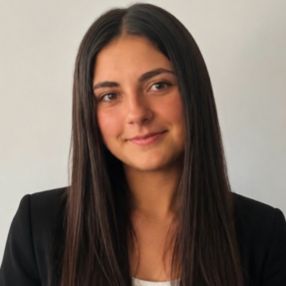 Elisa, Babysitter a Nerviano