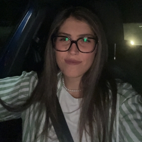 Natascia, Babysitter a Monserrato