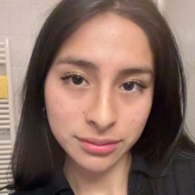 Adriana, Babysitter a Provincia di Siena