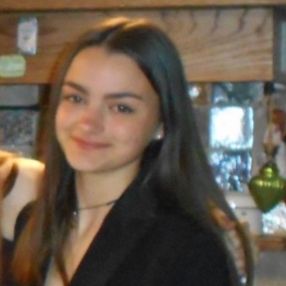 Mariavittoria, Babysitter in Scanzorosciate