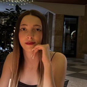 Virginia, Babysitter a Casterno
