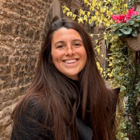 Lucrezia, Babysitter a Chiesuola