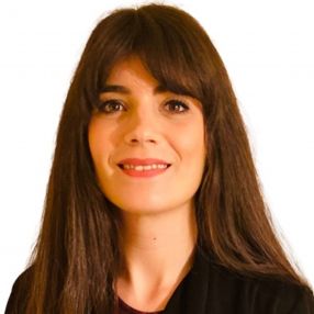 Martina, Babysitter a Caltanissetta