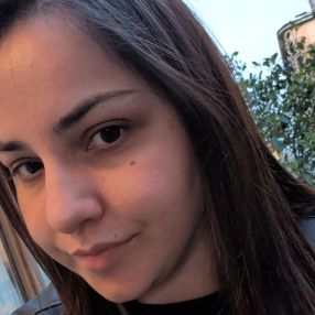 Erdona, Babysitter a Pontedera