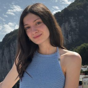 Alice, Babysitter a San Mauro torinese