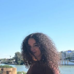 Yasmine, Babysitter a Perugia