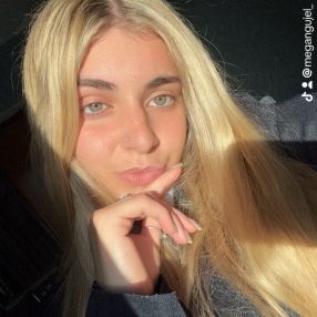 Megan, Babysitter in Vado Ligure