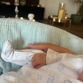 Erika, Famiglia a Aci Sant'antonio
