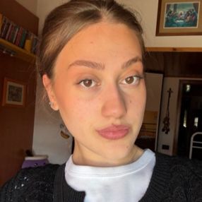 Gioia, Babysitter in Romano D'ezzelino
