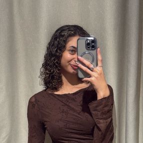 Mira, Babysitter a Tavernelle