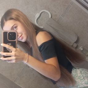 Annalisa, Babysitter a Provincia di Novara