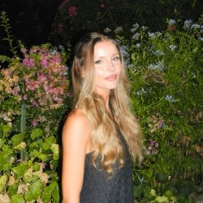 Nicole, Babysitter a Anzola dell'Emilia