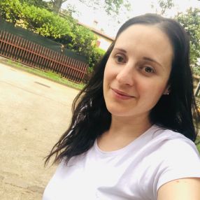 Adina, Babysitter a Carate Brianza
