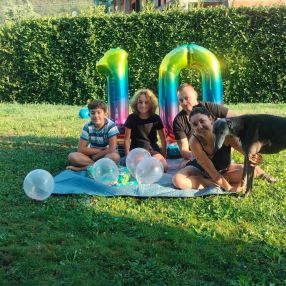 Peter, Family in Villa di serio