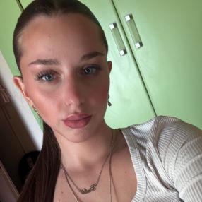 Giulia, Babysitter in Marchirolo