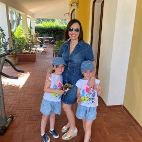 Rosa angela, Famiglia a Terme