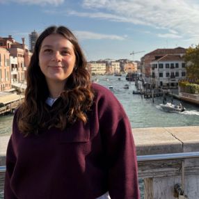 Francesca, Babysitter a Sale Marasino