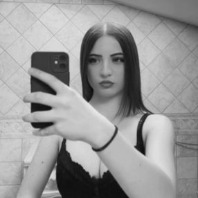 Alma, Babysitter a Tortolì