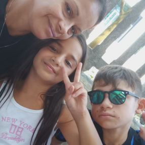 Luz Marina, Famiglia a Pessano Con Bornago