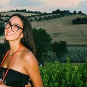 Aurora, Babysitter a Sant'Andrea In Casale