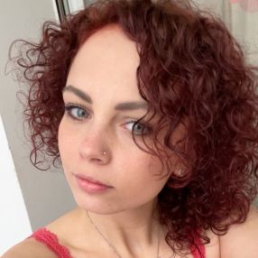 Dariia, Babysitter in Russi