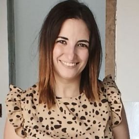 Deborah, Babysitter a Caltagirone