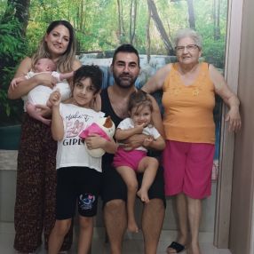 Emmanuele, Famiglia a Acerra