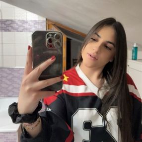 Mery, Babysitter a Volla