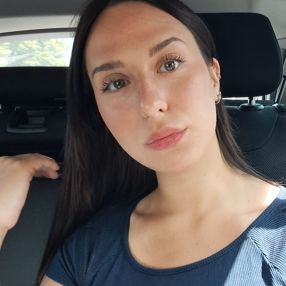 Angela, Babysitter in Veternigo
