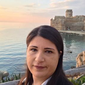 Lucia, Babysitter a Provincia di Crotone