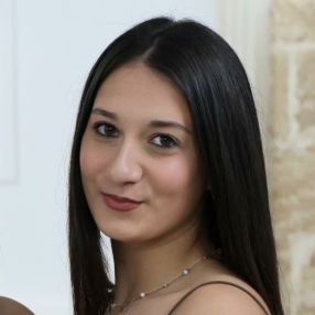 Alessia, Babysitter a Salice Salentino