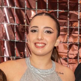 Aurora, Babysitter a Porto Recanati