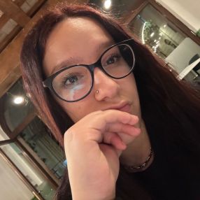 Desirè, Babysitter in Gualdo Tadino