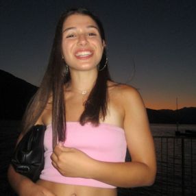Aurora, Babysitter in Abbadia Lariana