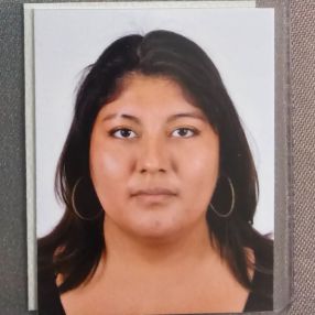 Melissa, Babysitter a Usmate-velate