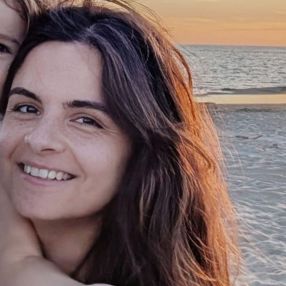Diana Tomuz, Babysitter a Aranova