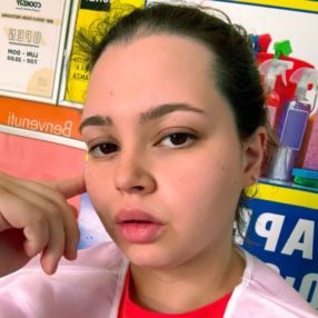 Victoria, Babysitter a Contigliano