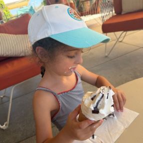 Angelina, Famiglia a Forte dei Marmi